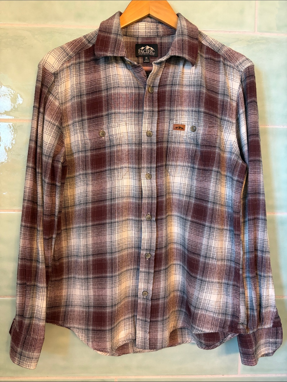 Pacific Outfitters Men’s Burgundy and White Plaid Cotton Button-Down Shirt SZ M
